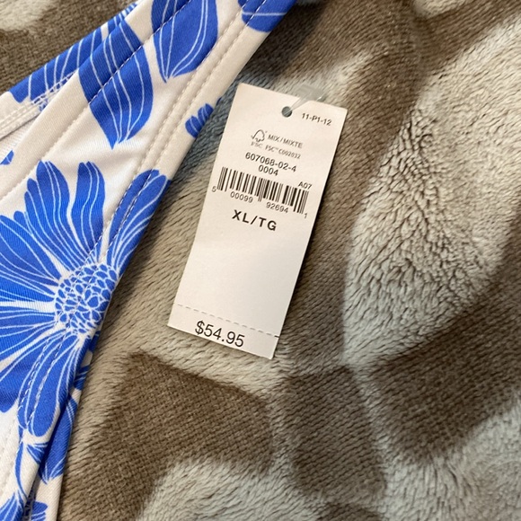 Blue & white floral bikini - Picture 3 of 6